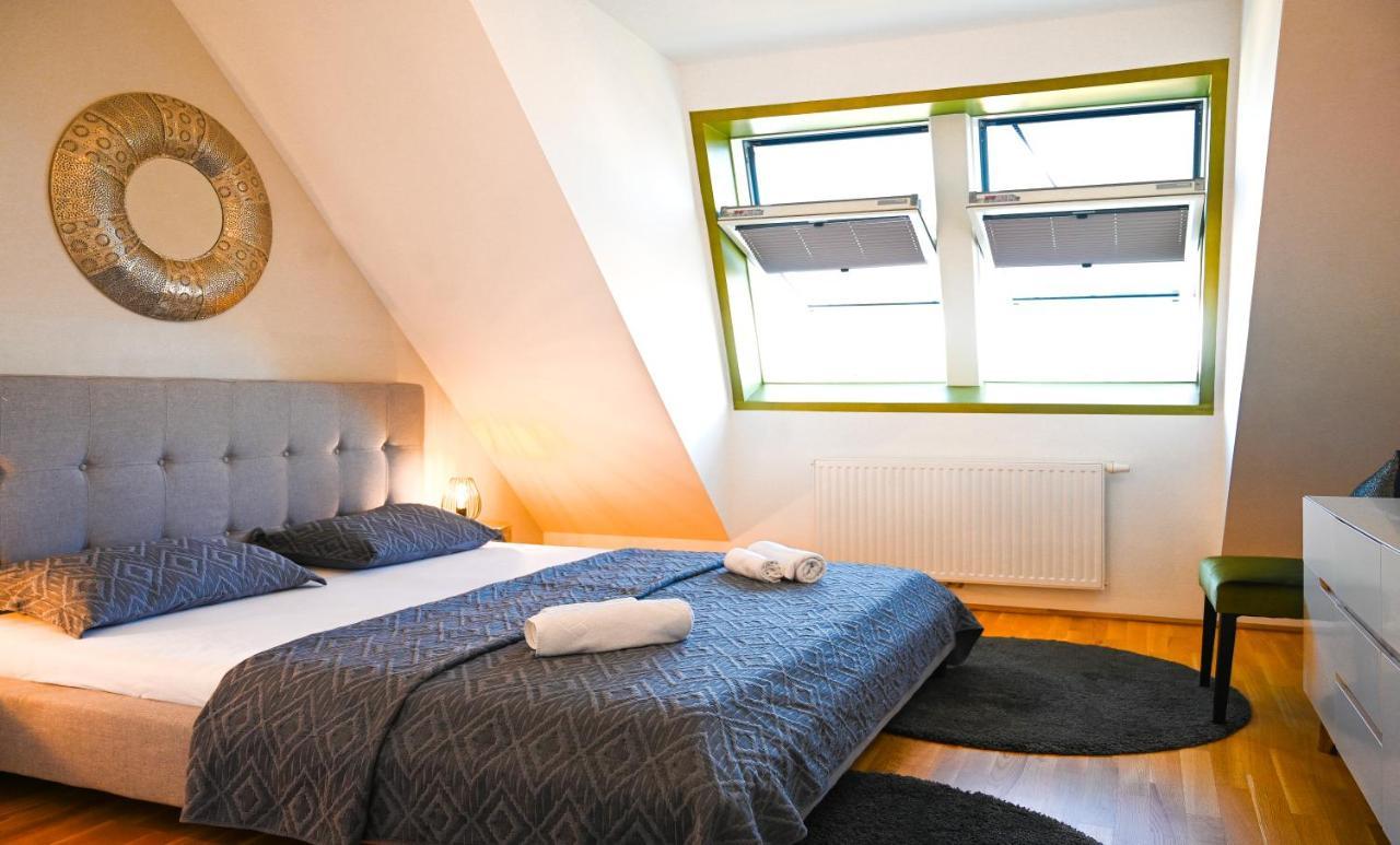 Modern Duplex Museumsquartier Apartment Vienna Exterior photo